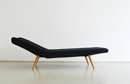 couch_schwarz_03 Kopie.jpg